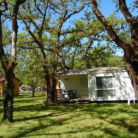 Camping Les Paillotes Payrac 외부 사진