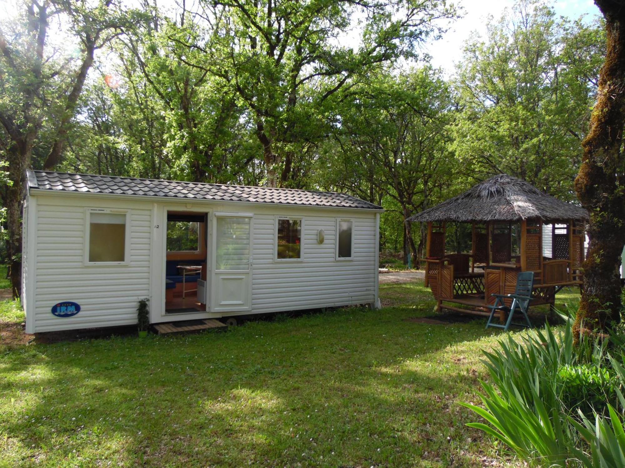 Camping Les Paillotes Payrac 외부 사진
