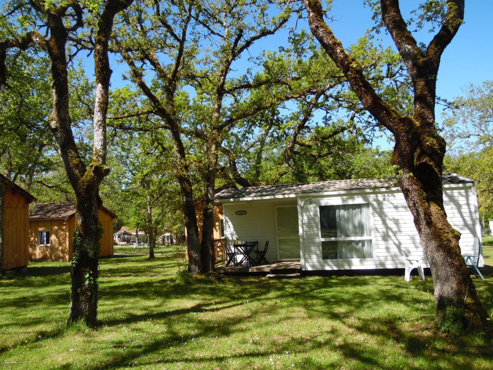 Camping Les Paillotes Payrac 외부 사진